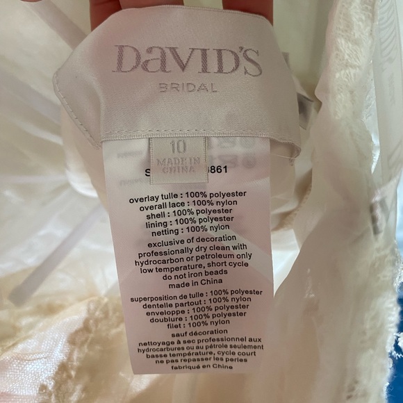 David’s bridal sheer lace and tulle ball gown wedding dress - Picture 7 of 10